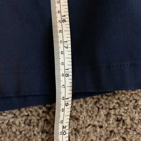 Women’sShorts - Picture 5 of 6